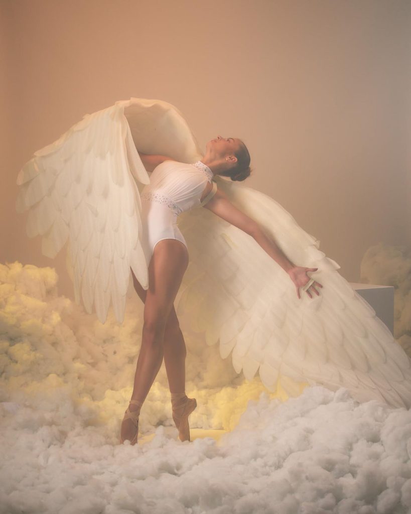 Fotografie de dans realizată în studio foto profesional